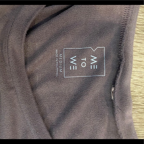 MeToWe Top - Picture 2 of 3